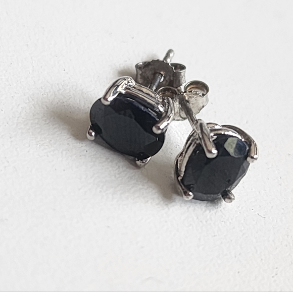 🕰HOLD🕰 Sterling Black Crystal Earrings - Picture 1 of 4